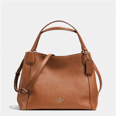 coach lightweight shoulder bag